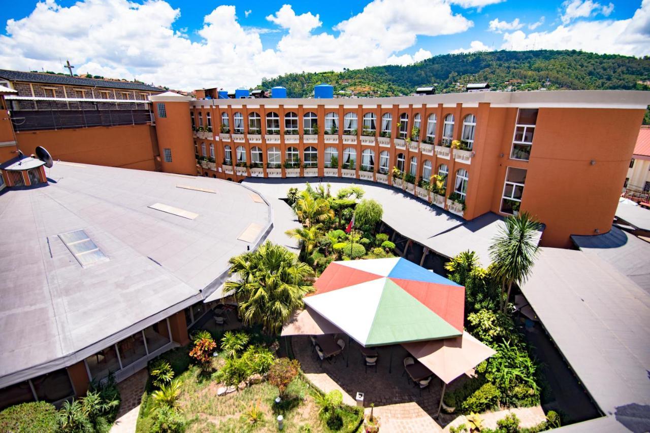 Zomatel Hotel Fianarantsoa Extérieur photo