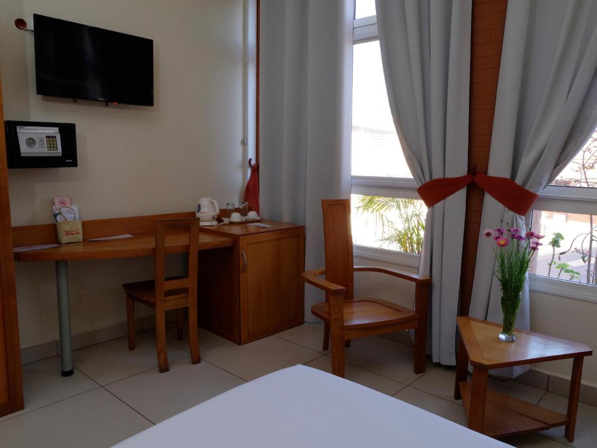 Zomatel Hotel Fianarantsoa Extérieur photo