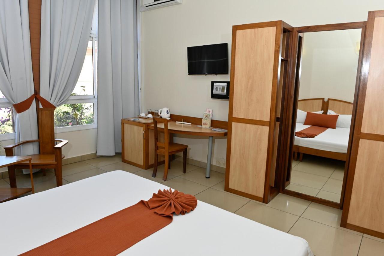 Zomatel Hotel Fianarantsoa Extérieur photo