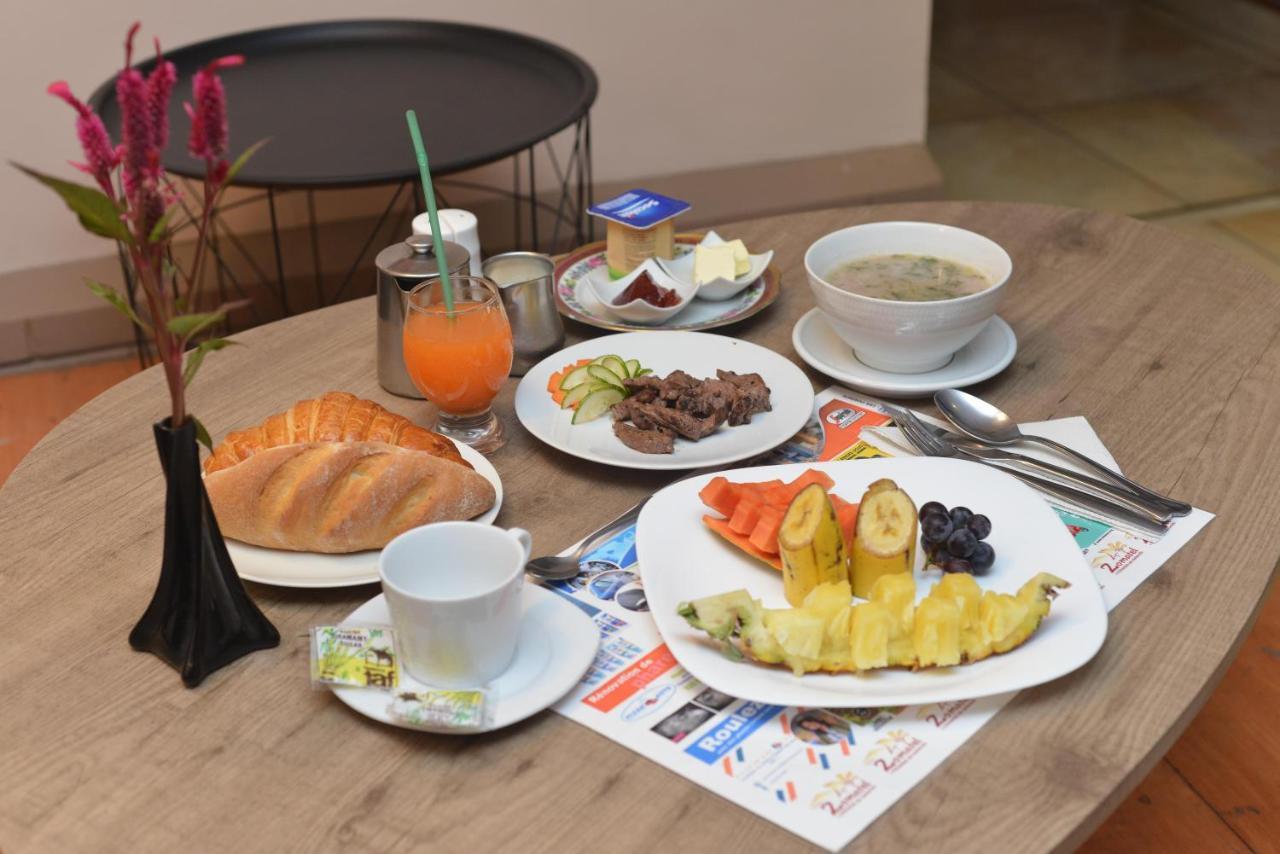 Zomatel Hotel Fianarantsoa Extérieur photo